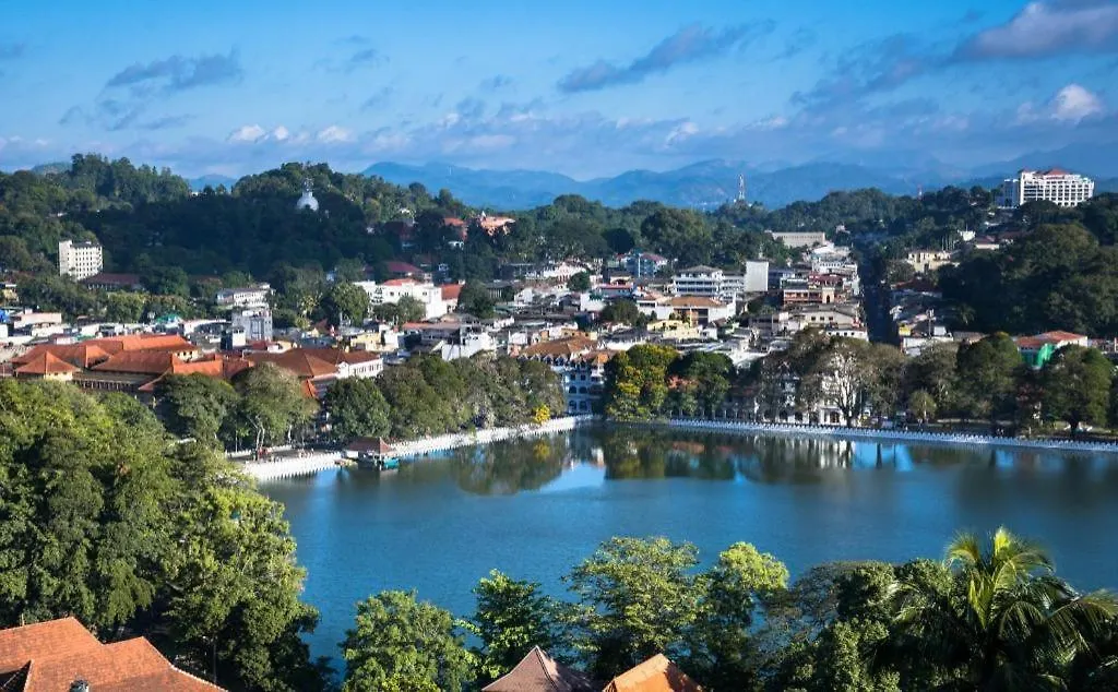 Devon Hotel Kandy