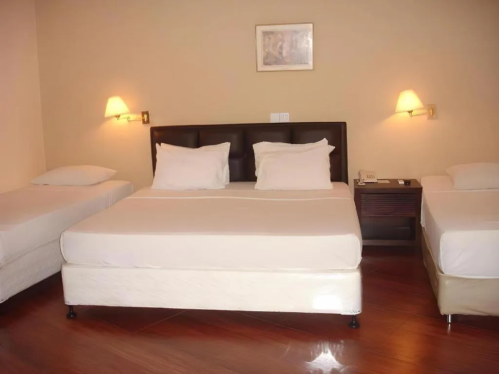 Devon Hotel Kandy