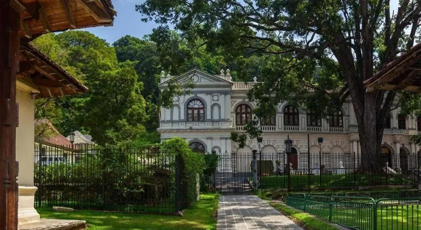 Devon Hotel Kandy