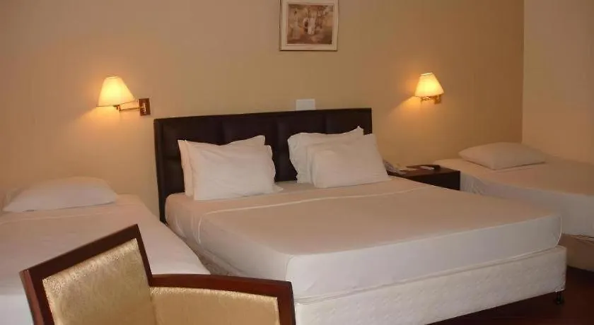 Devon Hotel Kandy