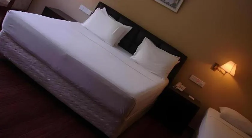 Devon Hotel Kandy
